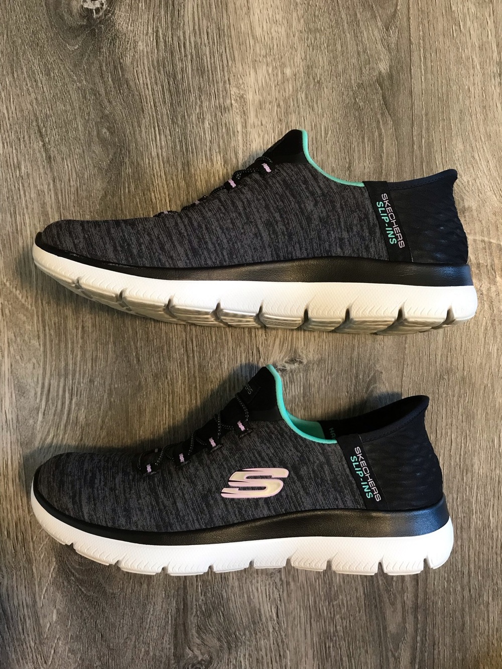 Skechers Slip Ins Summits Dazzling Haze Air Cooled Memory Foam Shoes Women’s 7